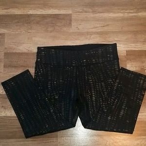 ❤2 for $30❤FABLETICS YOGA CAPRIS